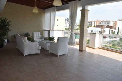 3 bedrooms Apartment in Limassol, Cyprus No. 105826 14