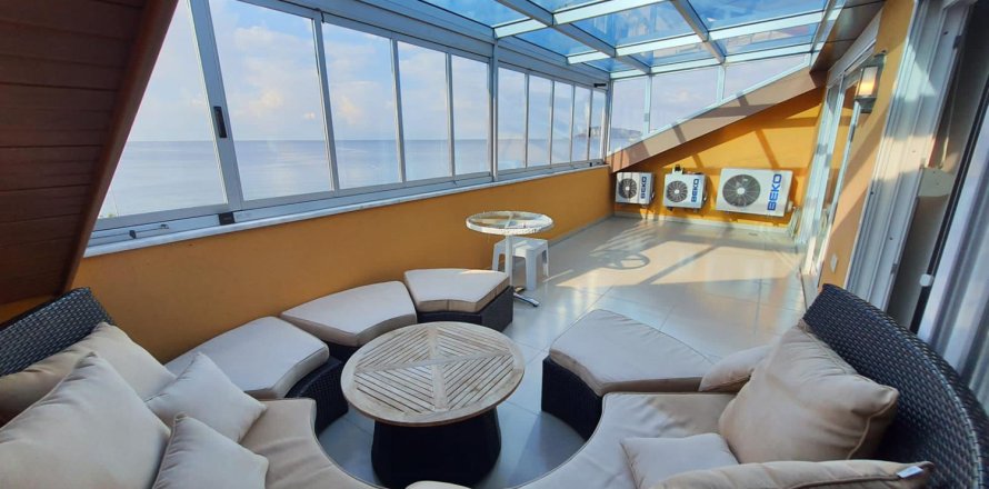 2 bedrooms Penthouse in Kestel, Turkey No. 13403