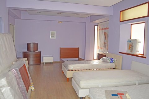 235m² Commercial property in Athens, Greece No. 59261 3
