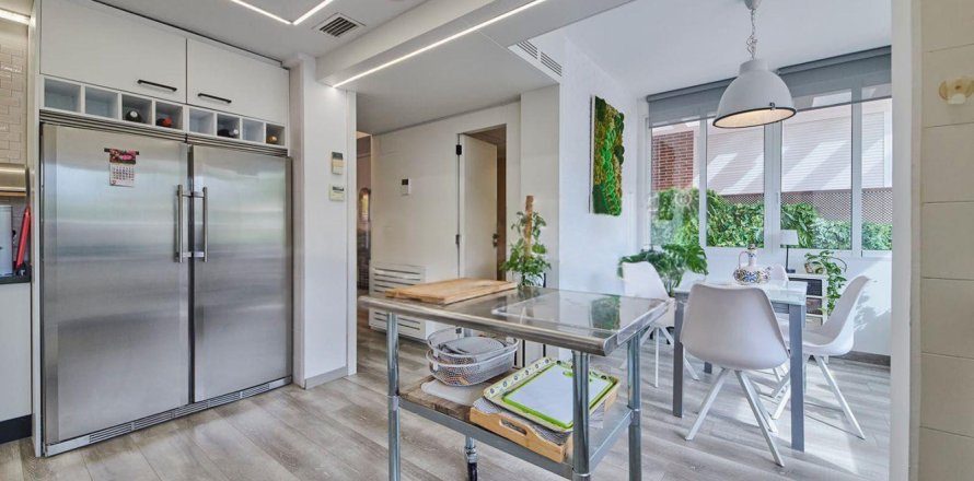 3 bedrooms Duplex in Alicante, Spain No. 128276
