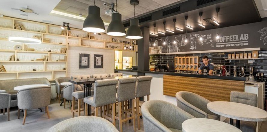 165m² Commercial property in Ciutat Vella, Spain No. 27194