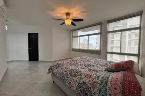 3 bedrooms Apartment in Panama City, Panama No. 112638 2