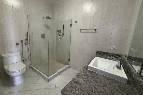 3 bedrooms Apartment in Panama City, Panama No. 112638 9