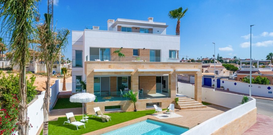 4 dormitorios Villa en Ciudad Quesada, Spain No. 127737