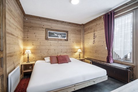 3 bedrooms Apartment in Les Belleville, France No. 100017 13