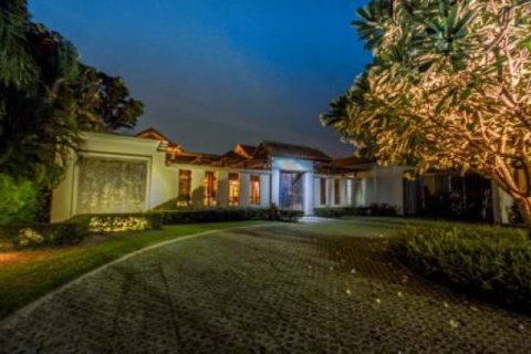 5 bedrooms Villa in Hua Hin, Thailand No. 95857 25
