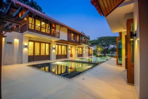 5 bedrooms Villa in Hua Hin, Thailand No. 95857 2