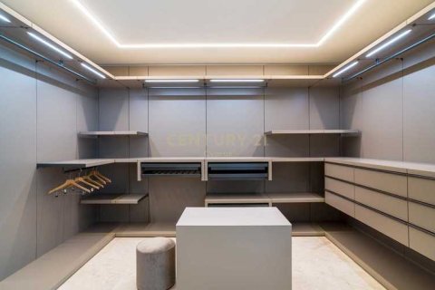 4 bedrooms Penthouse in Pyrgos, Cyprus No. 34127 15