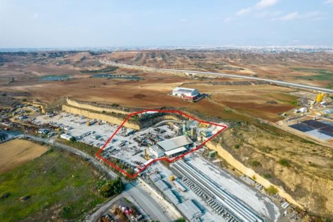 288m² Commercial property à Nicosia, Cyprus No. 105008 2