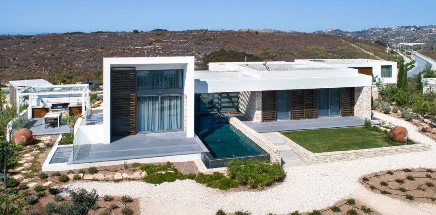 3 bedrooms Villa in Tsada, Cyprus No. 37431