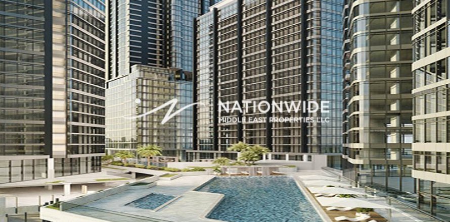 3 bedrooms Apartment in Abu Dhabi, UAE No. 98467