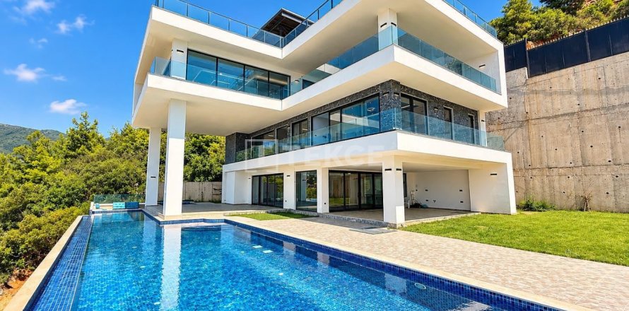 4 chambres Villa à Alanya, Turkey No. 128677
