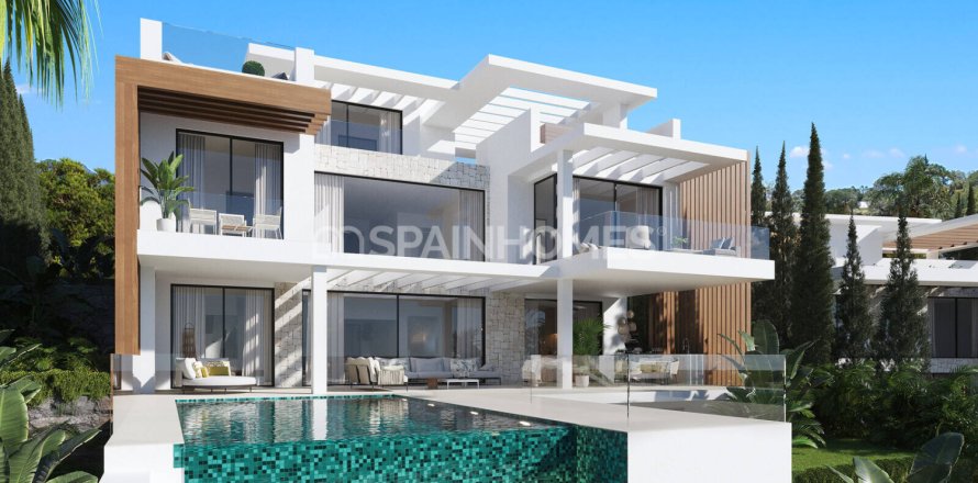 4 bedrooms Villa in Estepona, Spain No. 88306