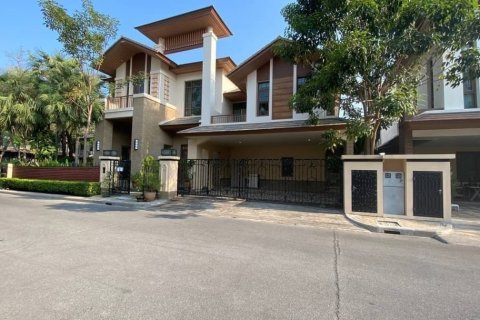 4 bedrooms Villa in Bangkok, Thailand No. 97542 2