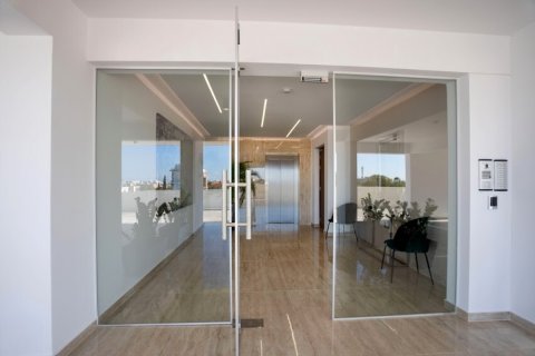 3 rooms Appartement à Larnaca, Cyprus No. 107041 7