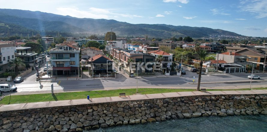 Вилла с 3 спальнями в Измир, Турция №113731