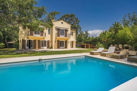 5 bedrooms Villa in Saint-Jean-Cap-Ferrat, France No. 69231 2