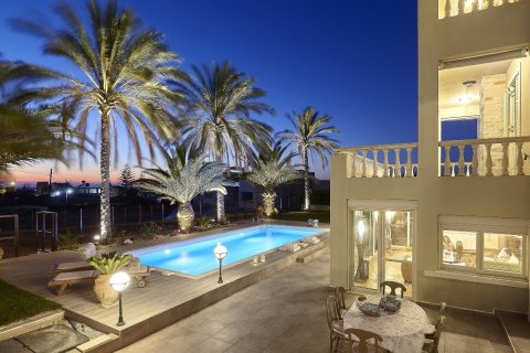 8 bedrooms Villa in Heraklion, Greece No. 57155 4