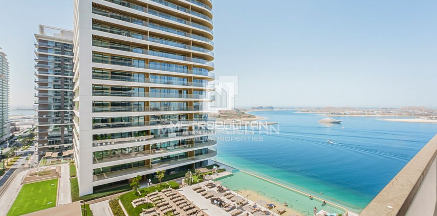 Квартира с 2 спальнями в EMAAR Beachfront, ОАЭ №118862