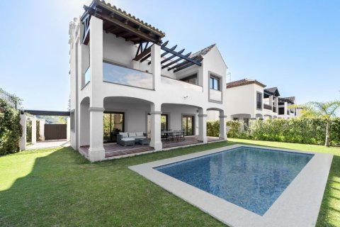 3 dormitorios Villa en Estepona, Spain No. 27084