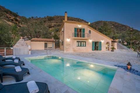 4 bedrooms Maisonette in Zakynthos, Greece No. 69575 1