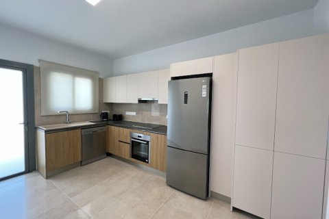 3 habitaciones Apartment en Larnaca, Cyprus No. 107054 4