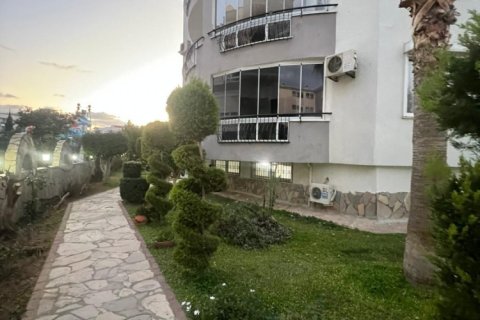 4 dormitorios Penthouse en Oba, Turkey No. 13227