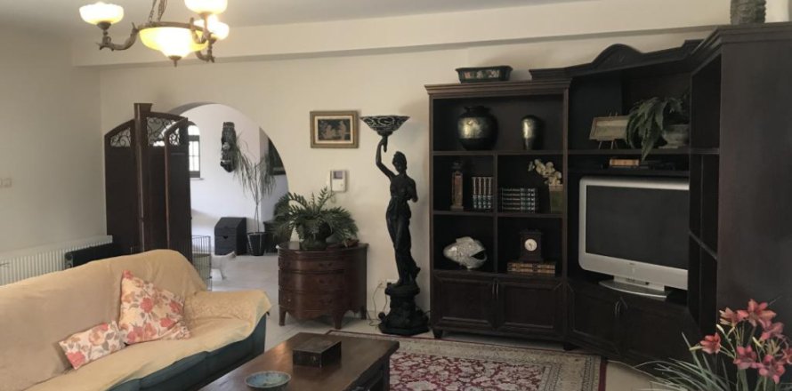 3 bedrooms Villa in Larnaca, Cyprus No. 106169