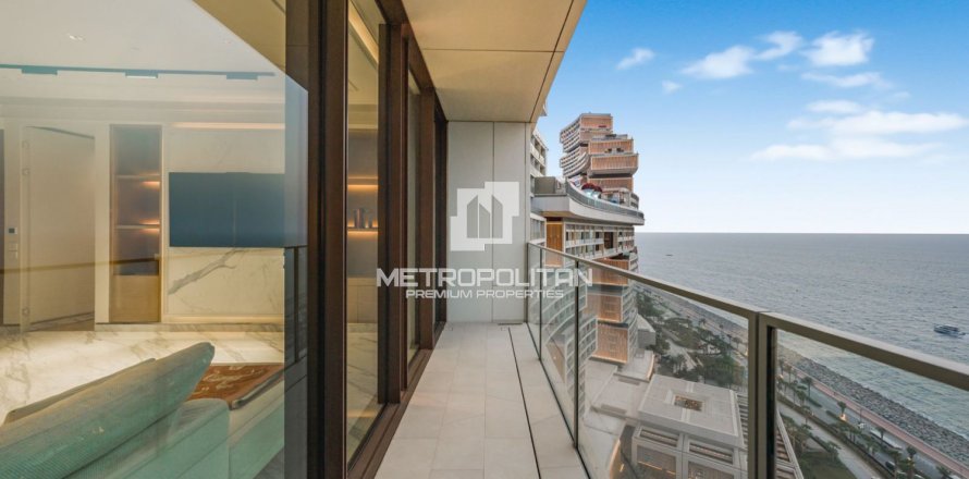 Квартира с 2 спальнями в Пальма Джумейра, ОАЭ №118960