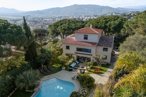 4 bedrooms House in Cannes, France No. 77827 13