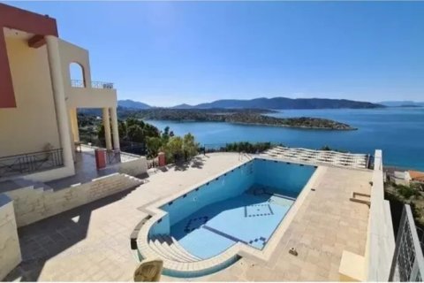 6 dormitorios Villa en Megara, Greece No. 116816