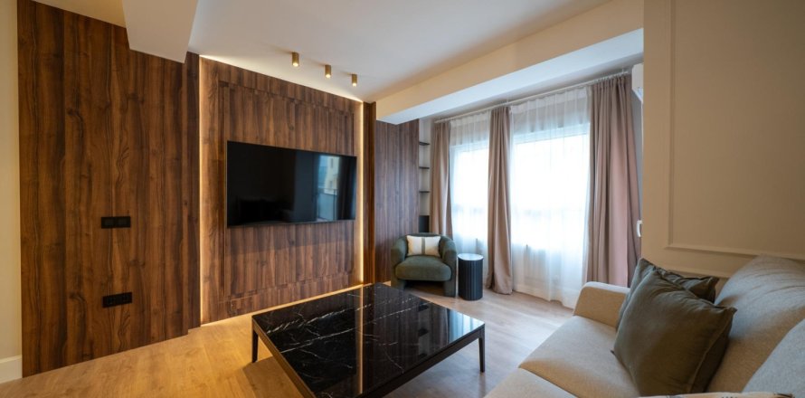 3 bedrooms Apartment in Madrid, Spain No. 113787