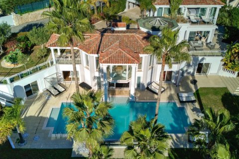 6 bedrooms House in Vallauris, France No. 75361 1