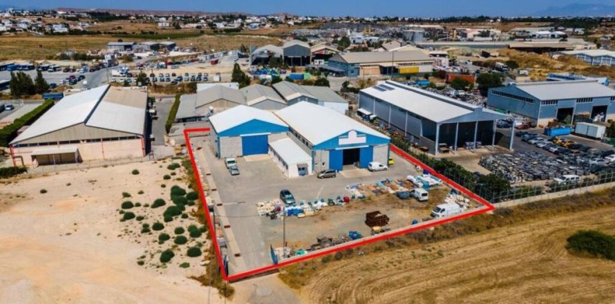 1075m² Commercial property in Nicosia, Cyprus No. 105050