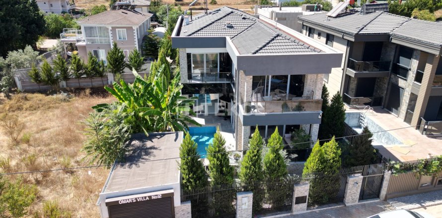 4 dormitorios Villa en Dosemealti, Turkey No. 112574