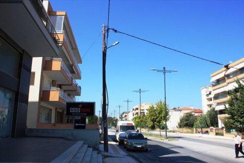 194m² Commercial property in Thermaic Gulf, Greece No. 59437 3