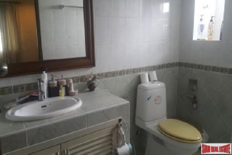 4 bedrooms House in Pattaya, Thailand No. 96560 10