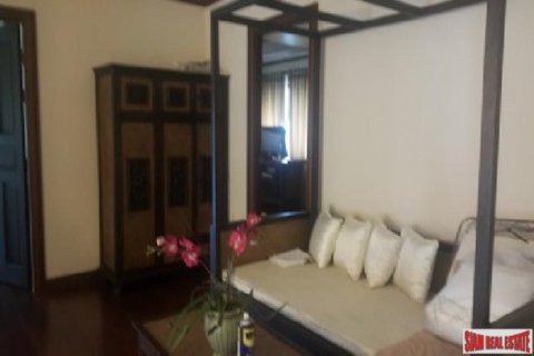 4 bedrooms House in Pattaya, Thailand No. 96560 8