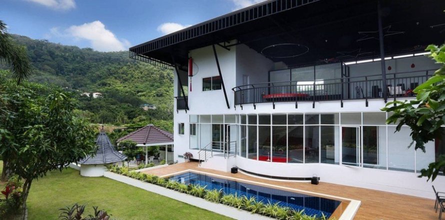 10 bedrooms Villa in Chalong, Thailand No. 97181