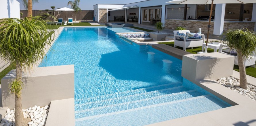 4 bedrooms Villa in Tan Phuc, Vietnam No. 83982