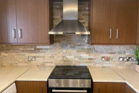 Квартира с 3 спальнями в Лимассол, Кипр №72230 1