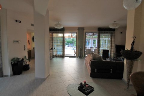 5 bedrooms Villa in Corfu, Greece No. 61617 15