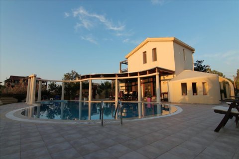 5 bedrooms Villa in Corfu, Greece No. 61617 2