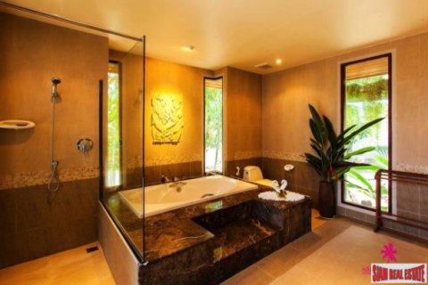 5 bedrooms Villa in Ko Samui, Thailand No. 96215 9