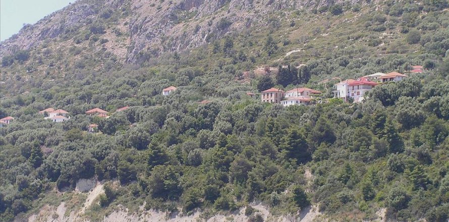 1840m² Land en Kalamos, Greece No. 109674