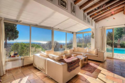 5 bedrooms Villa in Vence, France No. 67918 9