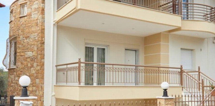 4 bedrooms Maisonette in Thermi, Greece No. 107867