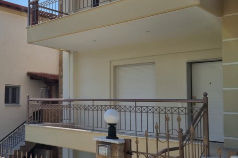 4 bedrooms Maisonette in Thermi, Greece No. 107867 3