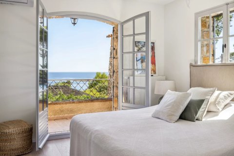 3 bedrooms Villa in Antibes, France No. 71498 11