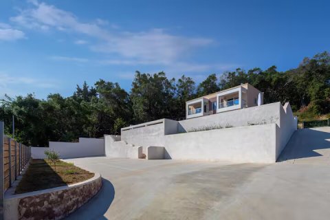 3 bedrooms Villa in Corfu, Greece No. 55786 24